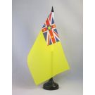 Drapeau de table Niue 21x14 cm Hampe et socle en plastique noir