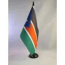 Drapeau de table Soudan du Sud 21x14 cm Hampe et socle en plastique noir