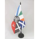 Drapeau de table Celtique multi 21x14 cm Hampe et socle en plastique noir