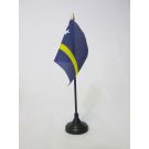 Drapeau de table Curaçao 15x10 cm Hampe et socle en plastique noir pointe or