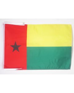 DRAPEAU GUINÉE-BISSAU 45x30cm - PAVILLON BISSAU-GUINÉEN 30 x 45 cm haute qualité