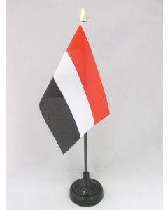 DRAPEAU DE TABLE YÉMEN 15x10cm - PETIT DRAPEAUX DE BUREAU YÉMÉNITE 10 x 15 cm pointe dorée