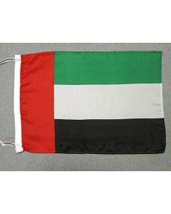 DRAPEAU EMIRATS ARABES UNIS 45x30cm - PAVILLON Í?MIRATI 30 x 45 cm polyester léger