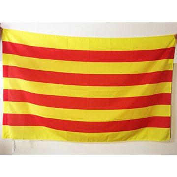 DRAPEAU PYRÍ?NÍ?ES ORIENTALES 150x90cm - DRAPEAU DÍ?PARTEMENT PYRÍ?NÍ?EN 90 x 150 cm Fourreau pour hampe