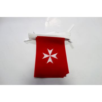Guirlande 6 mètres 20 Drapeaux Activités de l’Ordre de Malte 21x15 cm - Drapeau de l\'ordre de Saint-Jean de Jérusalem 15 x 21 cm